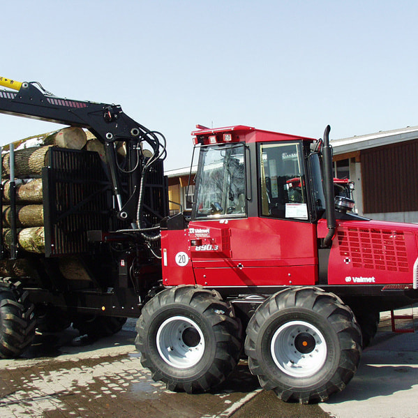 ログハウス生産 伐採