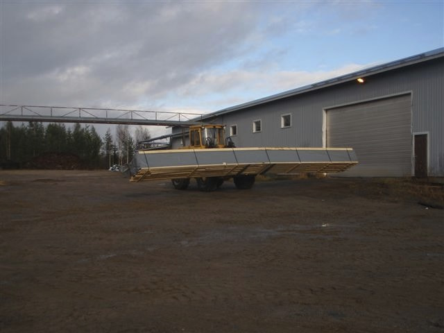 ログハウス キット生産後 積み込み