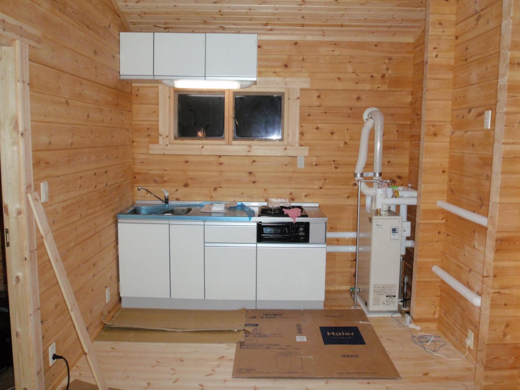 ログハウス セルフビルド キッチン